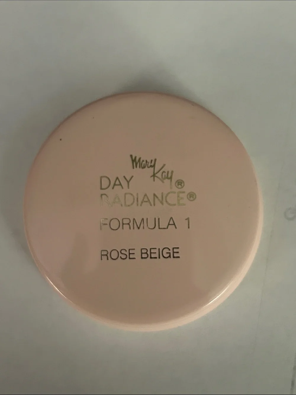 Mary Kay Day Radiance foundation Formula One in Rose Beige, new